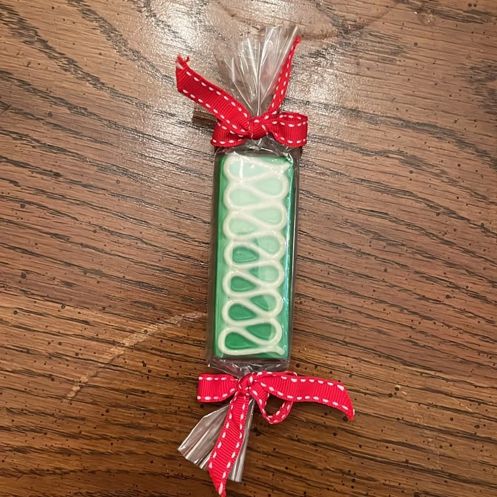 Set of 3 brownie scented Pier‎ 1 holiday soaps, NWT